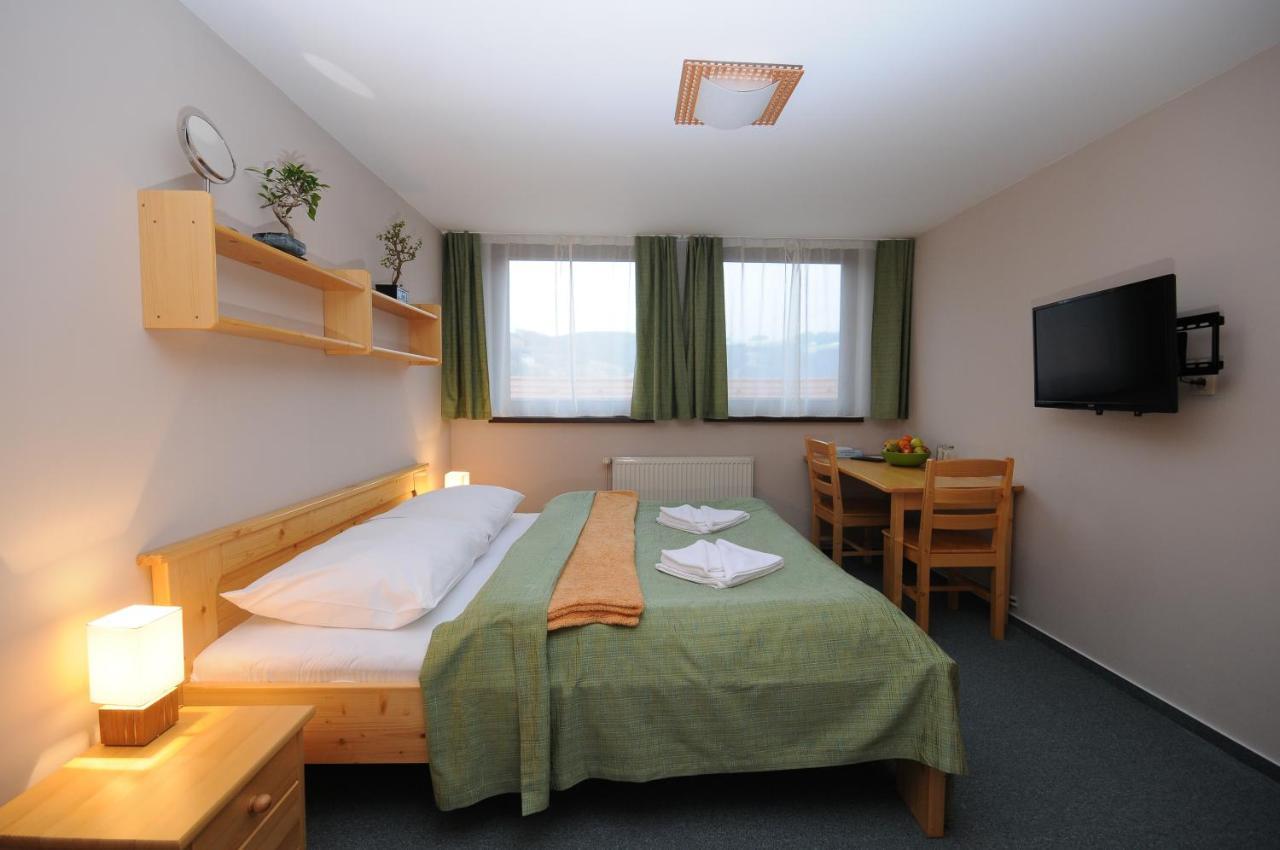 Penzion Adika Mýto pod Ďumbierom Kamer foto