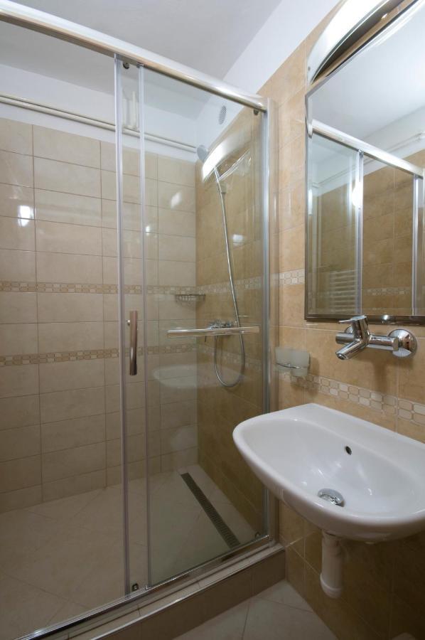 Penzion Adika Mýto pod Ďumbierom Kamer foto